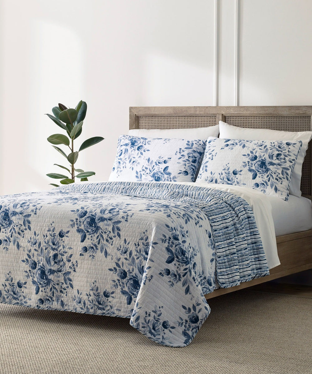 Dalia Reversible Print Quilt Set – Blue Loom